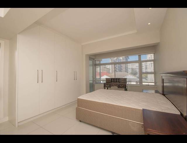 2 BEDROOM PROPERTY TO RENT IN SEA POINT